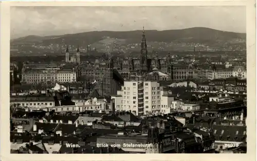 Wien - Blick vom Stefansturm -627140