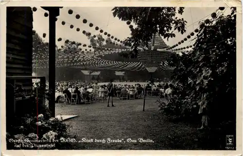 Berlin - Gosses Sommerfest Kraft durch Freude auf der Pfaueninsel -627944