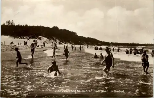 Ostseebad Neukuhren - Badeleben im Freibad -629168