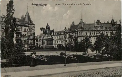 MAgdeburg - Kaiser Wilhelm Platz mit Denkmal - Feldpost Anklam Reservelazarett -628220