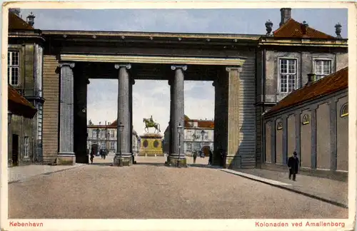 Kobenhavn - Kolonaden ved Amalienborg -629456