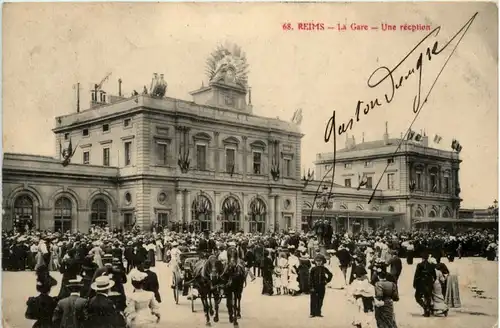 Reims, La Gare - Une recption -392992