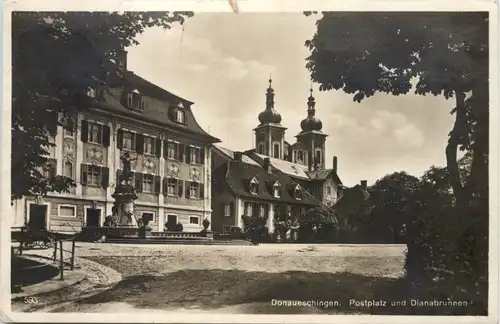 Donaueschingen, Postplatz und Dianabrunnen -520734