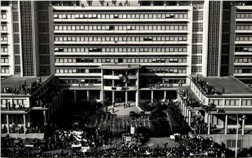 Alger - Le 13 mai 1958 au Forum -630550