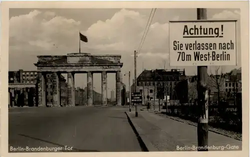 Berlin, Brandenburger Tor - Gate -503492