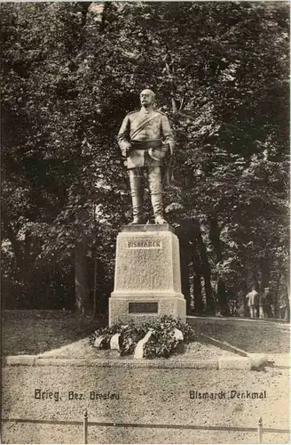 Brieg - Bez. Breslau - Bismarck Denkmal -632628
