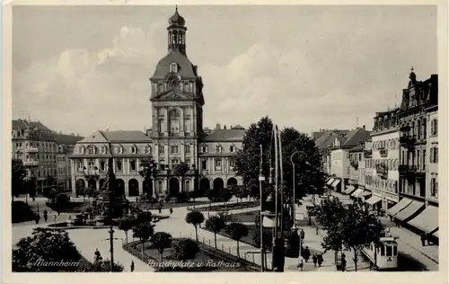 Mannheim - Paradeplatz und Rathaus -633020