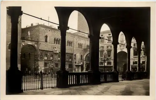 Verona - Piazza Dante -632498