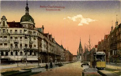 Berlin - Charlottenburg - Tauentzienstrasse -634388