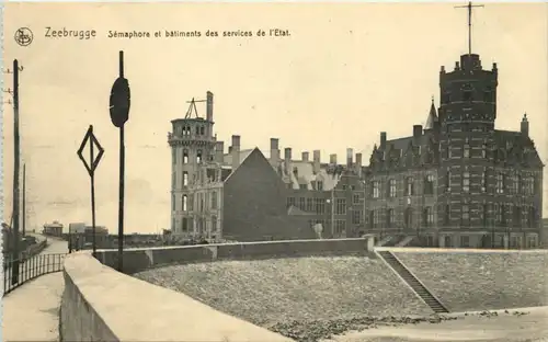 Zeebrugge - Semaphore et batiments des services de l Etat -633154