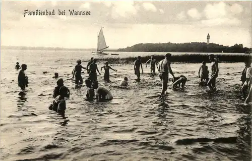 Familienbad bei Wannsee -634062