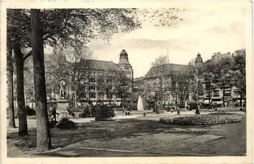 Berlin - Dönhoffplatz -634094