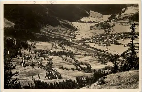 Blick auf die Adilf-Hitler-Passstrasse und Bad Obersdorf -521796