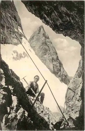 Sonnenspitze im österreichischen Schneekar -634594