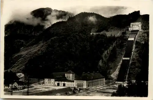 Walchenseekraftwerk, Oberes Wasserschloss mit Wasser vom Walchensee -523274