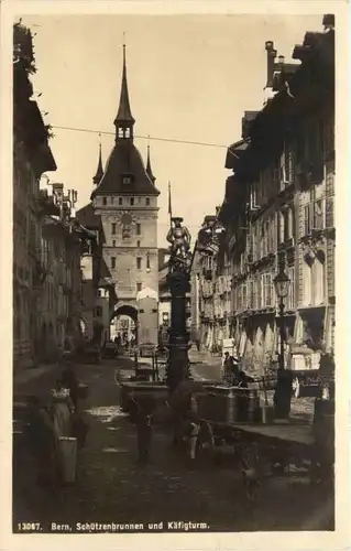 Bern - Schützenbrunnen und Käfigturm -605632