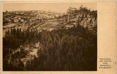 Sächs. Schweiz, Hohnstein, mit Schloss vom Hockstein aus gesehen -521208