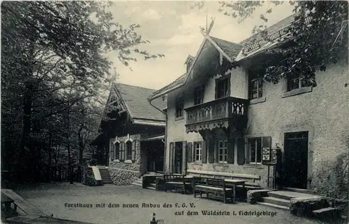 Waldstein im Fichtelgebirge - Forsthaus mit dem neuen Anbau -635844
