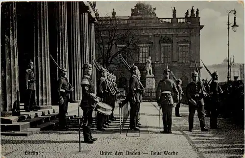 Berlin - Unter den Linden - Neue Wache -637014