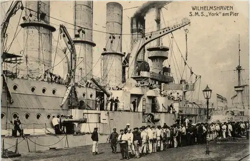 Wilhelmshaven - SMS York am Pier -499766