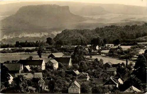 Sächs. Schweiz, Blick auf Rathewalde, Lilienstein u. Königstein -523938