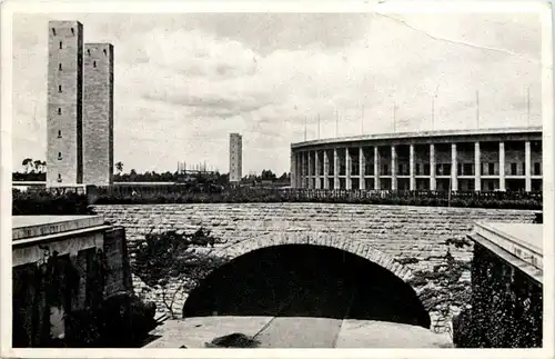 Berlin, Reichssportfeld mit den Westtürmen -525548