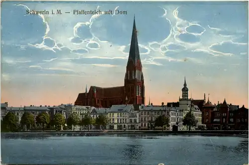 Schwerin, Pfaffenteich mit Dom -525694