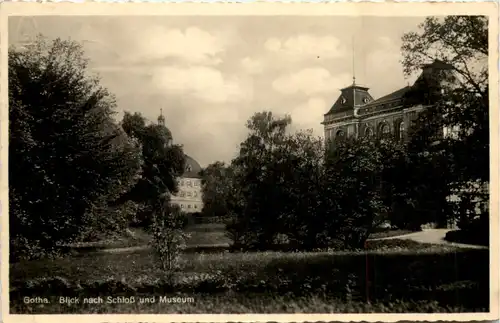 Gotha, Blick nach Schloss und Museum -525004