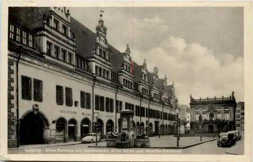 Leipzig, Altes Rathaus mit Naschmarkt, Alter Börse u. Goethe-Denkmal -525532