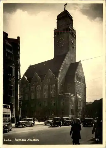 Berlin, Rathaus Neukölln -525644