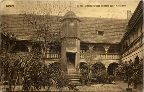 Erfurt, Hof des Waisenhauses ehem. Klosterhof -524586