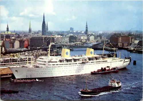 Hamburg, Hafen mit Stadtpanorama -527268