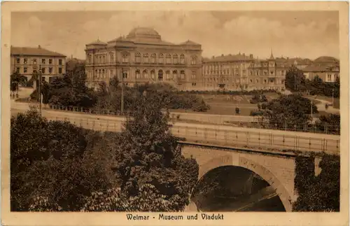 Weimar, Museum und Viadukt -525126