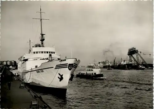 Hamburg, Seebäderschiff Bunte Kuh an den St. Pauli Landungsbrücken -527618