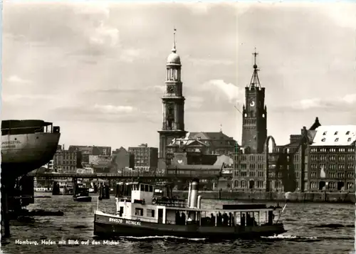 Hamburg, Hafen mit Blick auf den Michel -527868