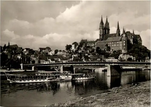 Meissen, Albrechtsburg und Dom und Elbdampfer Meissen -527084