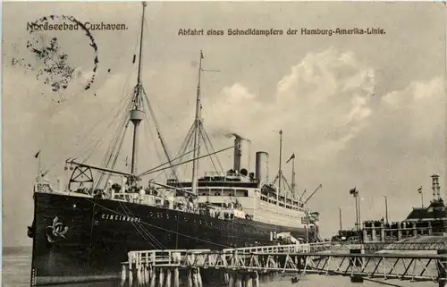 Cuxhaven, Abfahrt eines Schnelldampfers der Hamburg-Amerika-Linie -528448