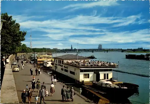 Düsseldorf, Rheinpromenade -527392