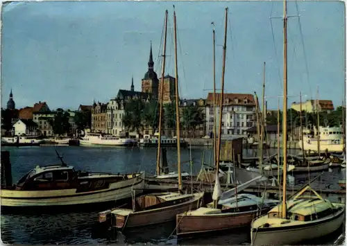 Stralsund, Im Hafen -526990