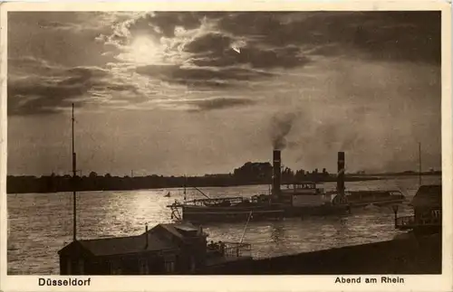 Düsseldorf, Abend am Rhein -527164
