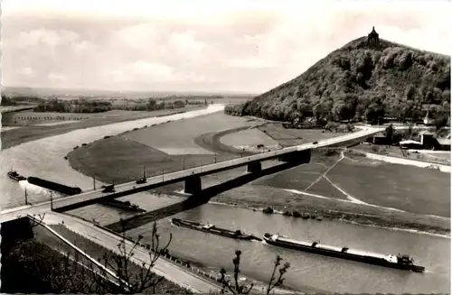 Porta Westfalica, mit Kaiser-Wilhelm-Denkmal und neuer Weserbrücke -529018