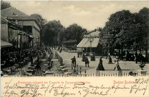 Baden-Baden, Promenade während des Konzerts im Konversationsgarten -511098