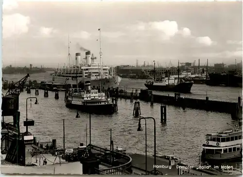Hamburg, Dampfer Italia im Hafen -527746