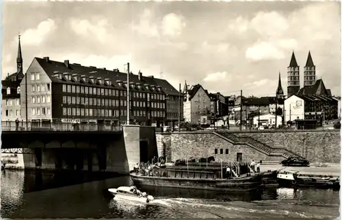 Kassel, Blick auf Fuldabrücke und Martinskirche -528690