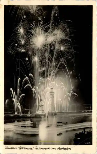 Lindau - Feuerwerk im Seehafen -613150