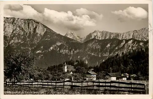 Oberaudorf mit Kaisergebirge -529602