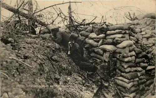 1. Weltkrieg Im ersten Schützengraben auf Patrouille -602878