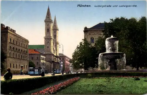 München, Ludwigstrasse und Ludwigkirche -531246