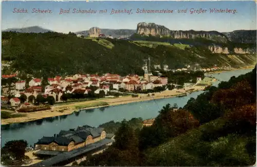 Bad Schandau mit Bahnhof, Schrammsteine und Grosser Winterberg -530482