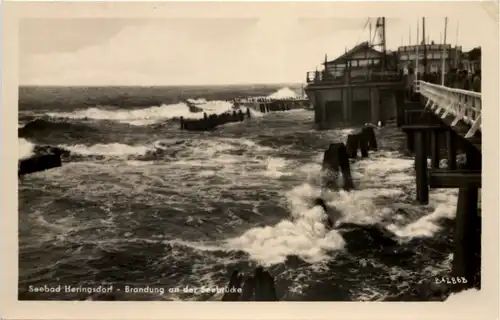 Seebad Heringsdorf, Brandung an der Seebrücke -531456